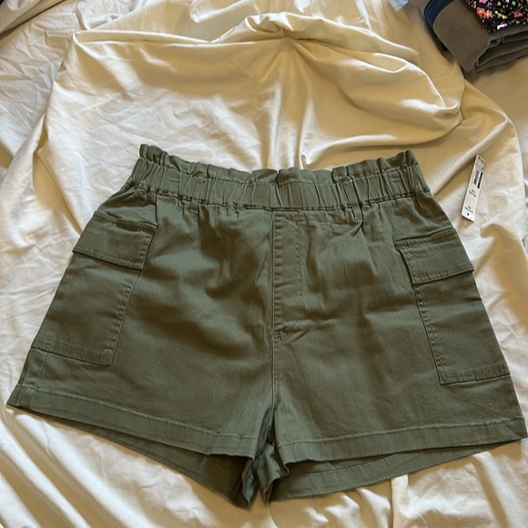 CARGO SHORTS - Picture 6 of 7